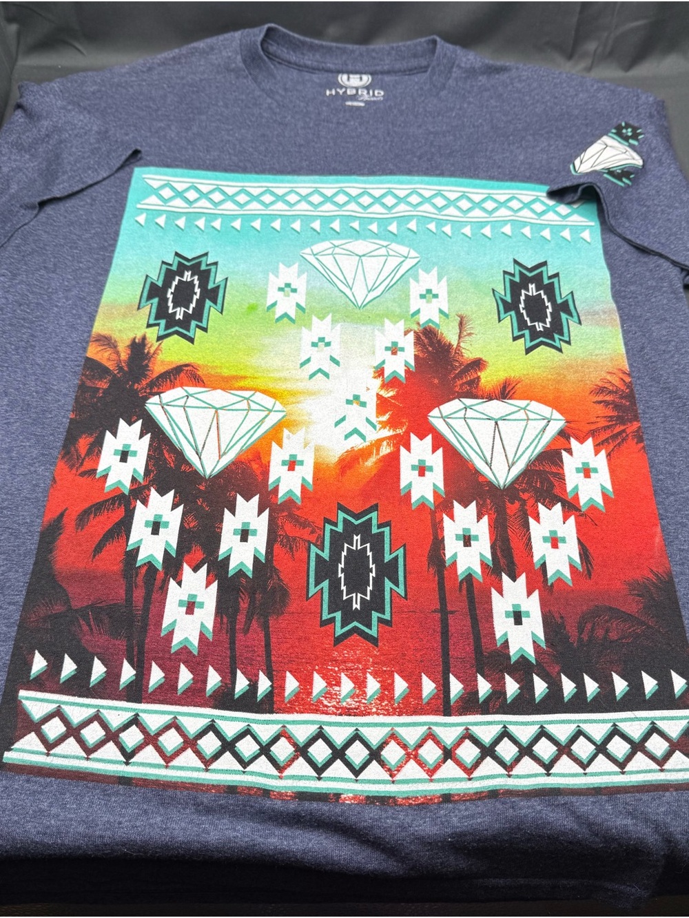 Hybrid Graphic Palm Tree Diamond Print Tee in Teal & Red/Black/white